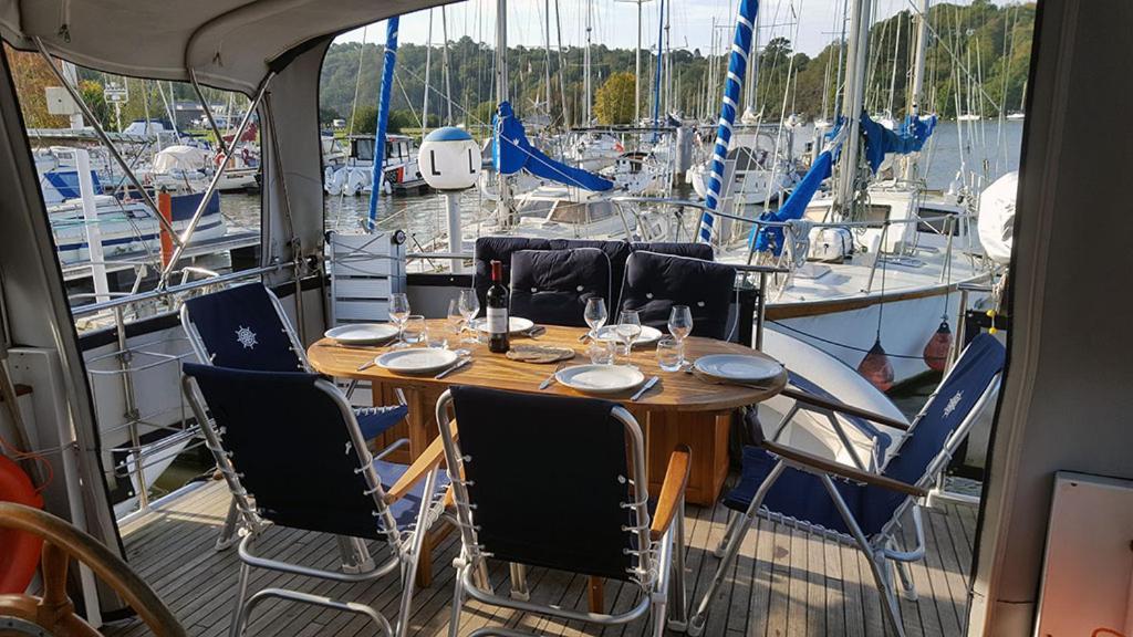 Hotel Vedette Hollandaise De 13 M Pour Sejour Insolite Nivillac Esterno foto