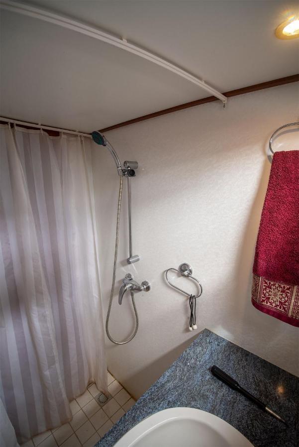 Hotel Vedette Hollandaise De 13 M Pour Sejour Insolite Nivillac Esterno foto